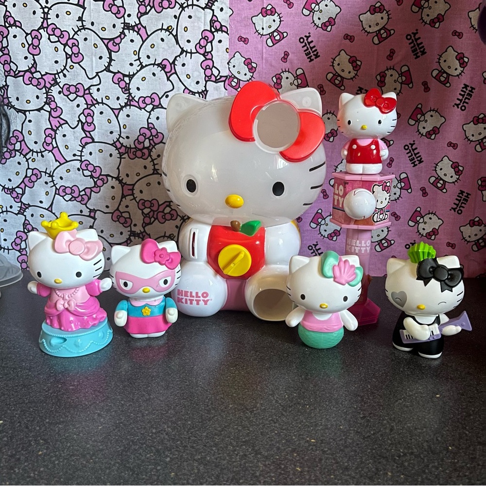 Hello Kitty Toys Lot